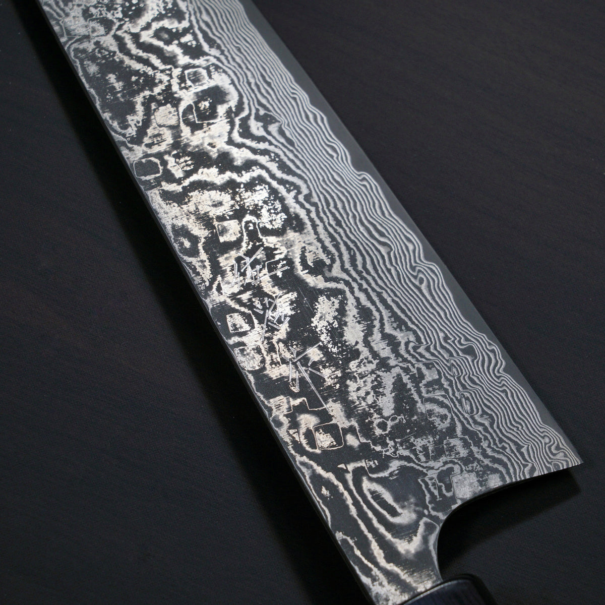 Traditional making with carbon steel. Item No. CK108 Japanese Gyuto knife  Tosa-Kajiya Black 210mm