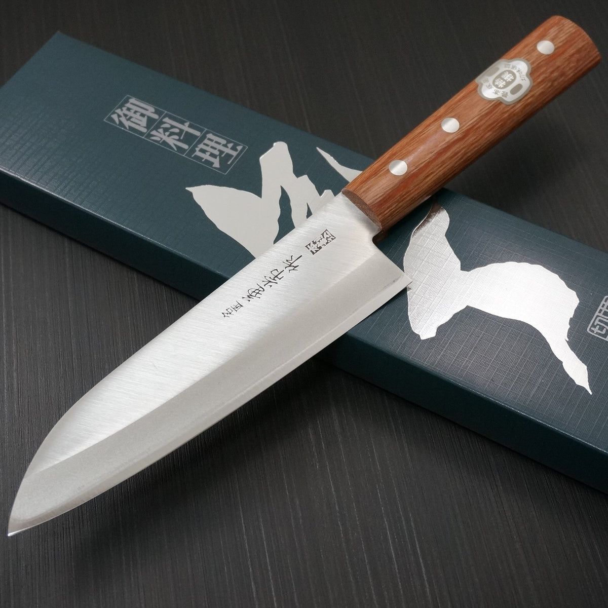 Calphalon Katana Series Cutlery Japanese Style Santoku Knife, 5-Inch –  Capital Books and Wellness