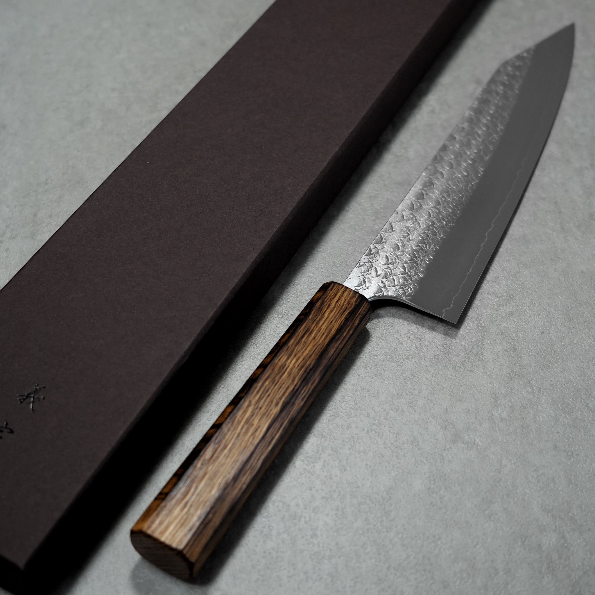 Yoshimi Kato Super Gold 2 Kiritsuke Gyuto Chef Knife 240mm Seared