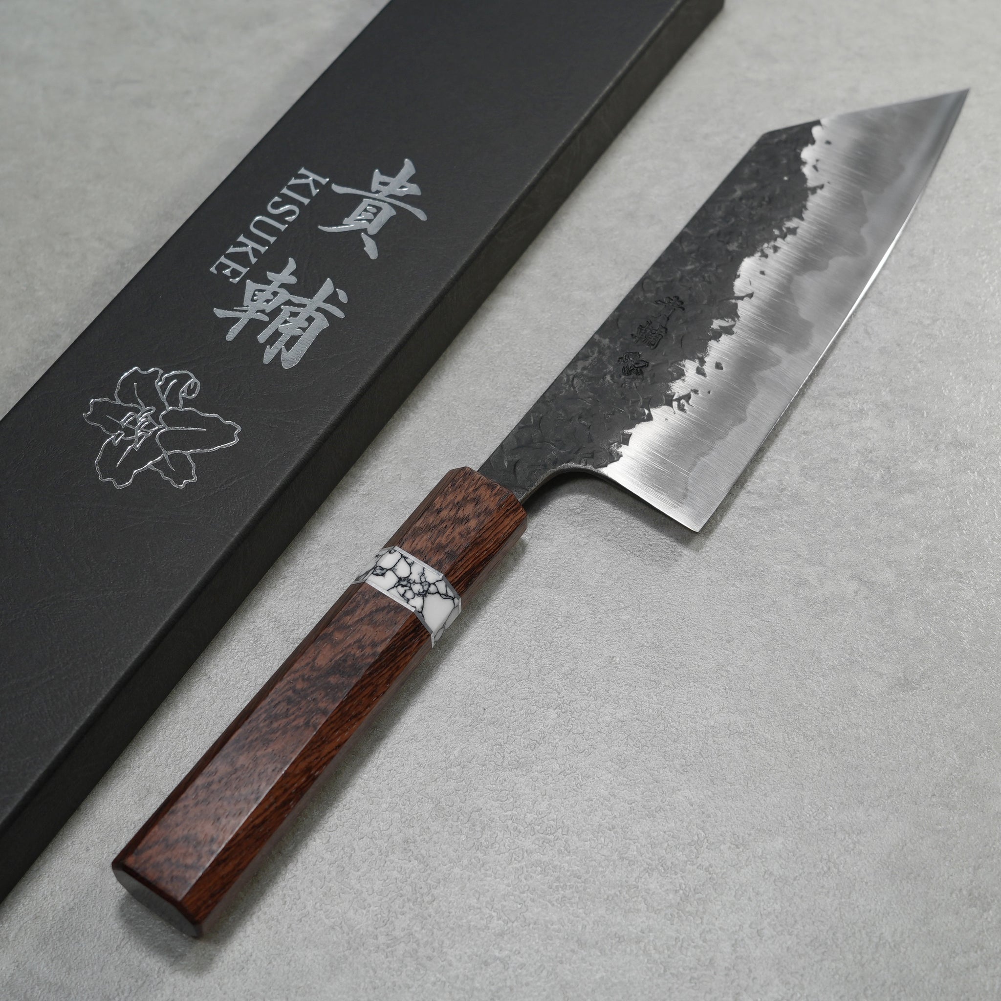 BASSKERVILLE コテカ　KOTEKA BASSKERVILLE コテカ KOTEKA KOTEKA sold at auction on 8th